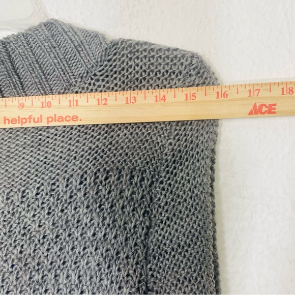 Y2K Cozy BKE Cardigan Sweater Grey Open Knit Wool Cable Knit Chain Detail Boho - Picture 4 of 9
